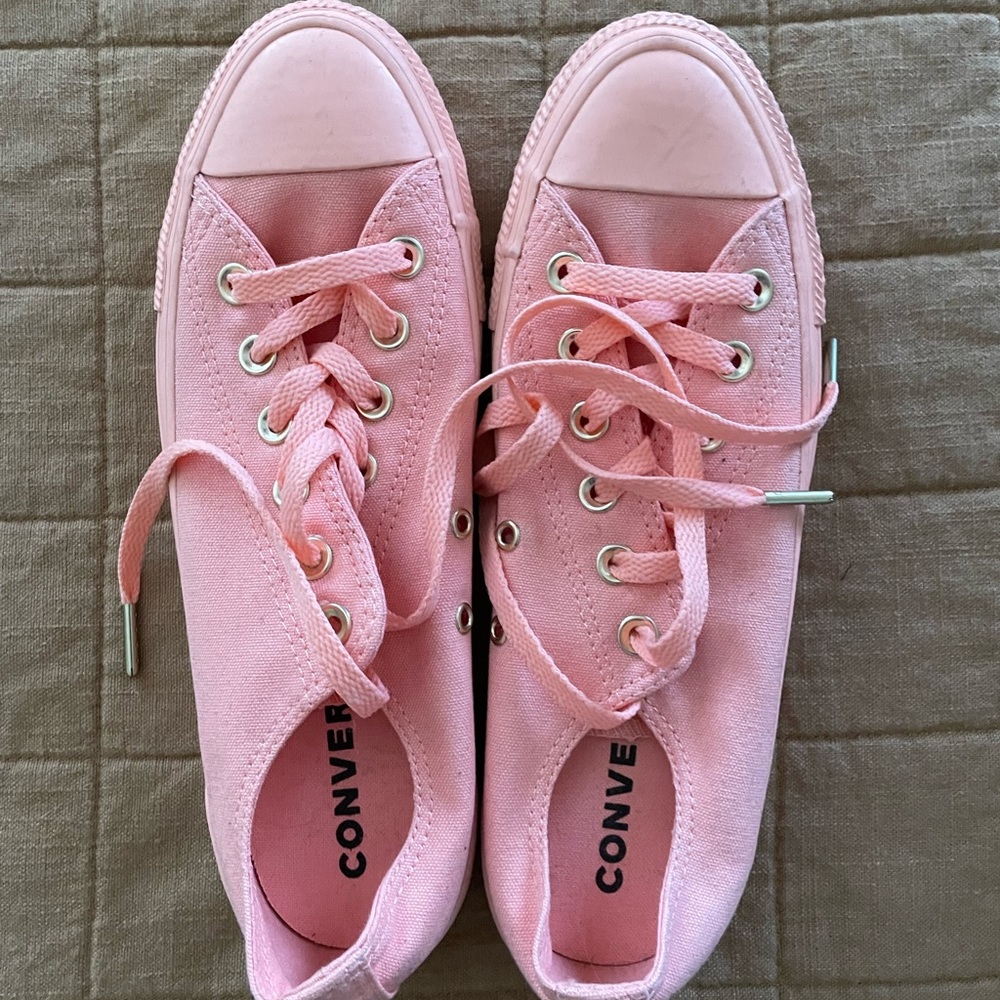 Womens Pink Converse